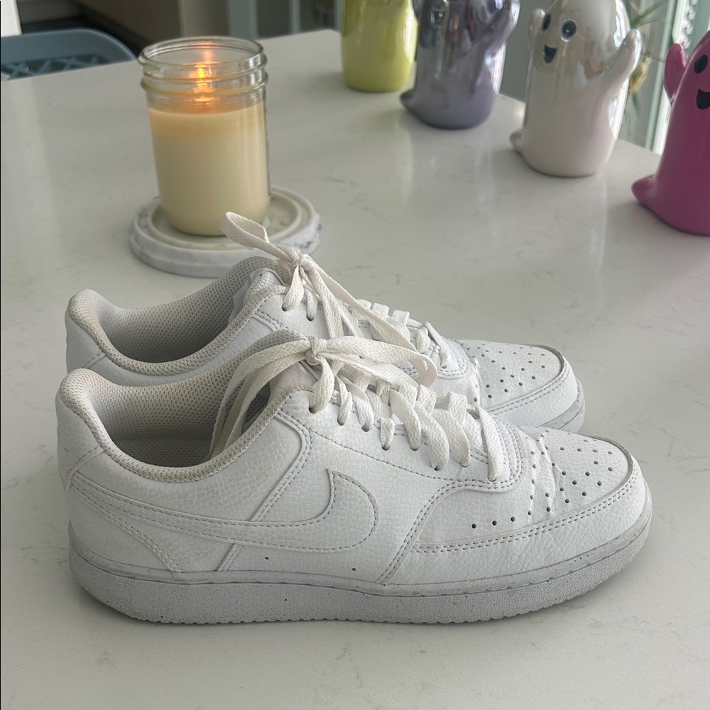 White Sneakers nike size 7